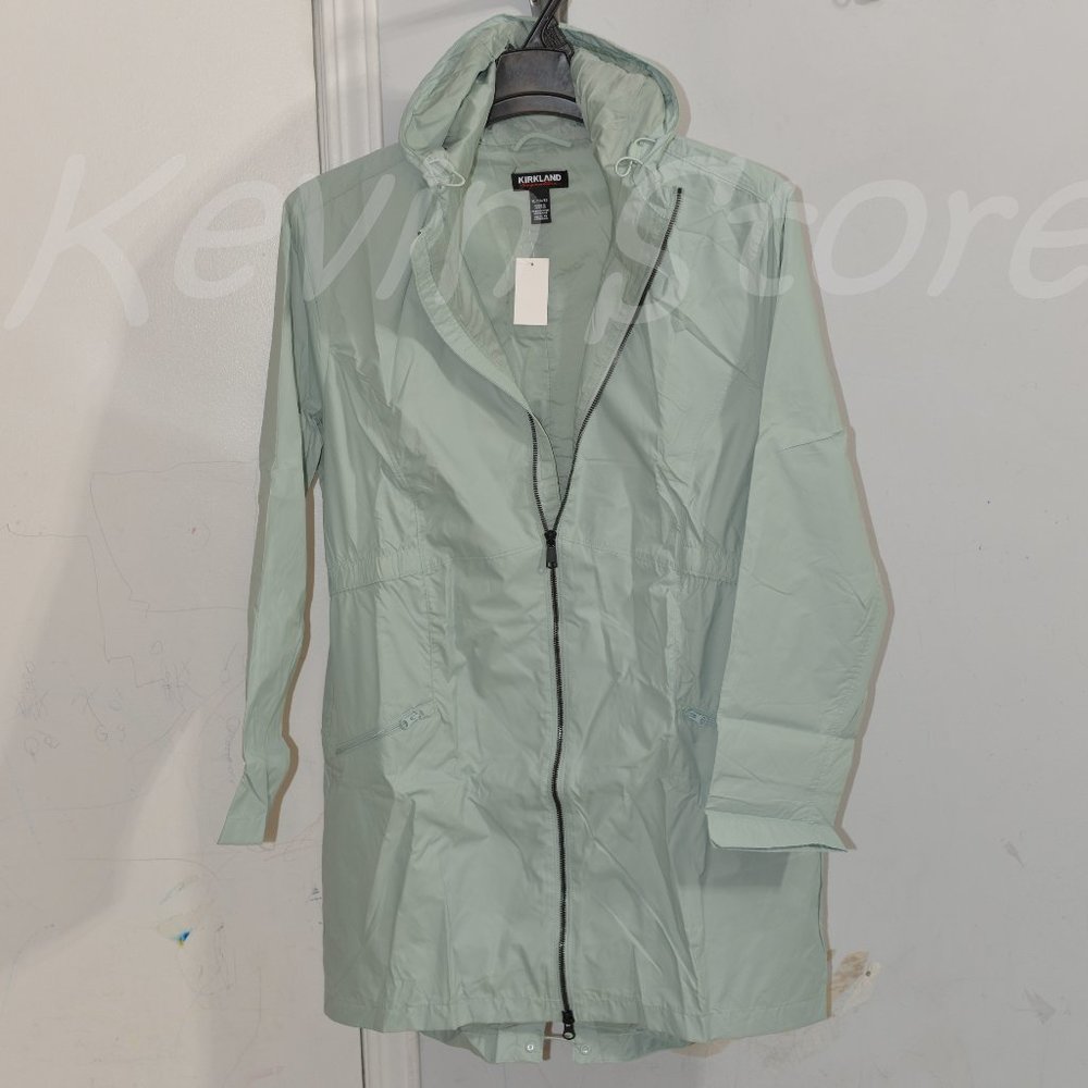 Kirkland Signature Women's Water Repellent Breathable Lightweight Jackets